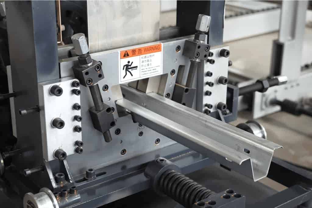 hat-furring-purlin-machine-